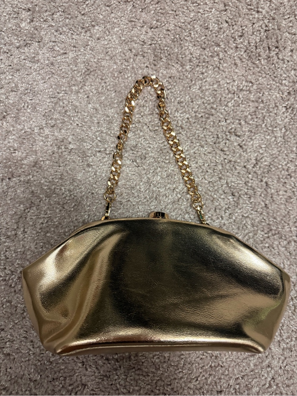 Olga Berg Gold Metallic Chain-Handle Women's Evening Clutch